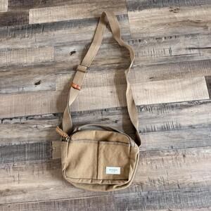 Margot New York Tan Shoulder Bag with Zipper Accents Adjustable Strap quality